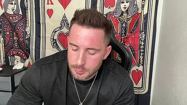 brettmycles28 online show from 11.14.25