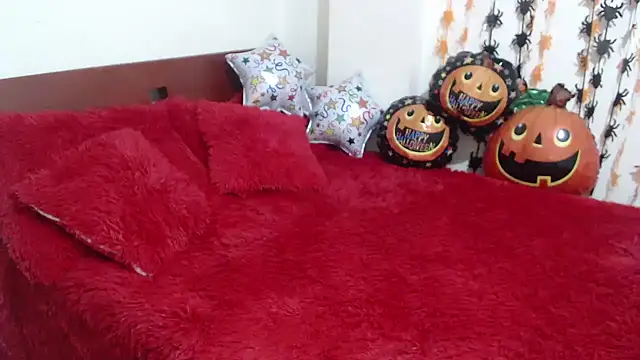 Snapshot of ruby_sky69 chatting on 10.07.25 ruby sky69 online show from 10.07.25