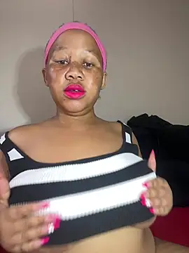 Snapshot of Yellowriider chatting on 01.16.26 Yellowriider online show from 01.16.26