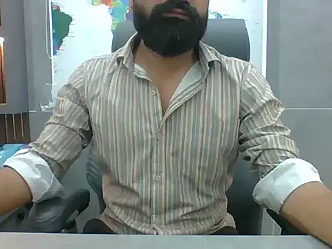 Snapshot of autophile-indian chatting on 04.14.26 autophile-indian online show from 04.14.26