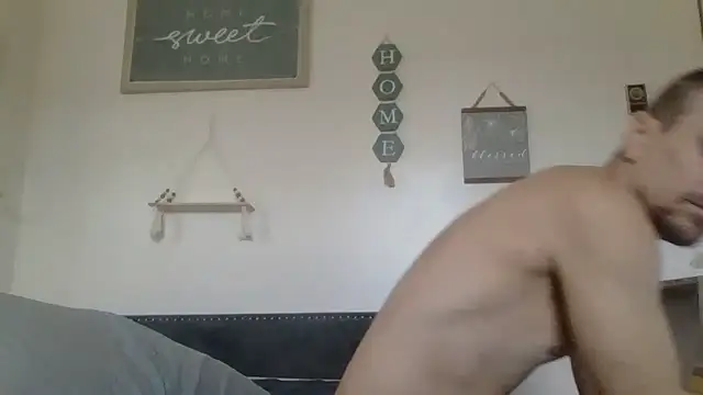 Snapshot of alwayshorny90 chatting on 09.17.25 alwayshorny90 online show from 09.17.25