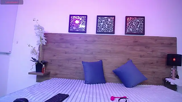 AlexandraCambell online show from 10.11.25