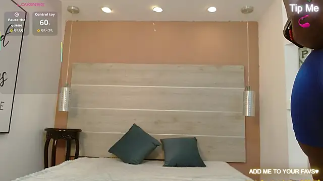 AlexandraCambell online show from 04.18.26