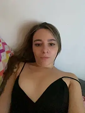 Snapshot of karla-thomsom10 chatting on 11.13.25 karla-thomsom10 online show from 11.13.25