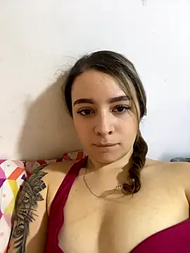 Snapshot of karla-thomsom10 chatting on 12.02.25 karla-thomsom10 online show from 12.02.25