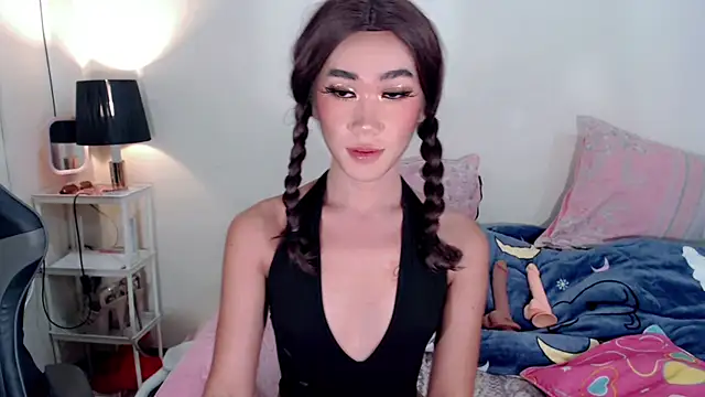 cutie joana online show from 10.21.25