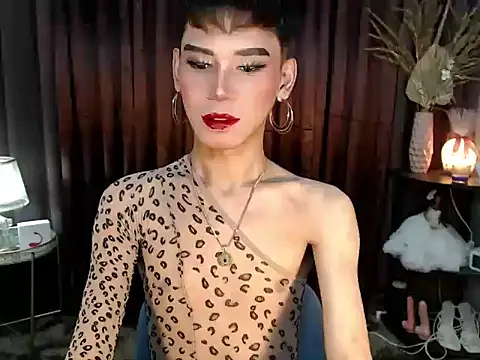 Snapshot of MissTransStella69 chatting on 09.20.25 MissTransStella69 online show from 09.20.25