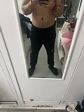 7 INCH MONSTER online show from 02.15.26