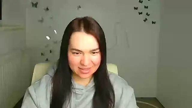 Snapshot of Lola_Saymyname chatting on 04.10.26 Lola Saymyname online show from 04.10.26