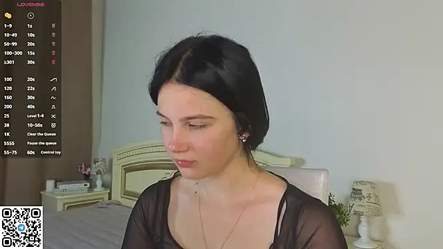 EnricaElis online show from 09.08.25