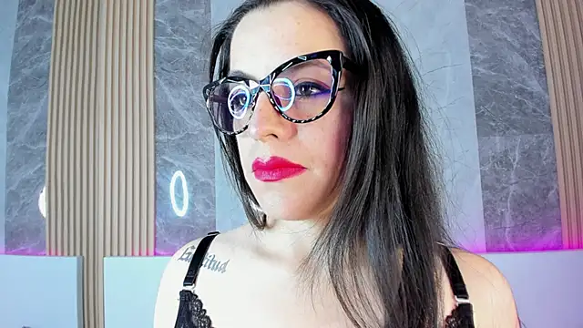 IsisNoir online show from 09.27.25