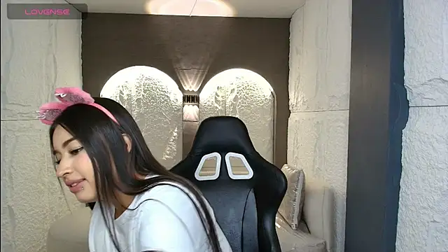 martina1 r online show from 09.16.25