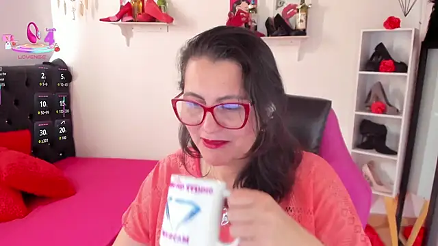 D Martii online show from 09.11.25