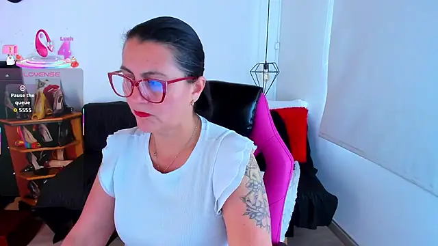 D Martii online show from 11.04.25