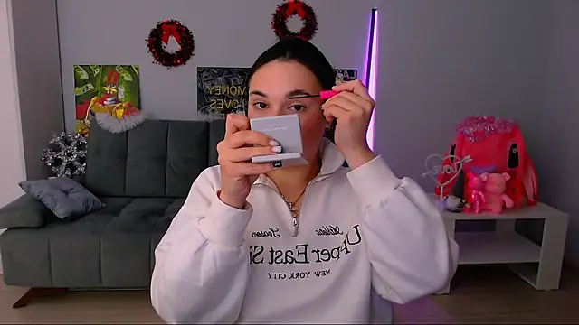 queenofthesense  online show from 12.05.25