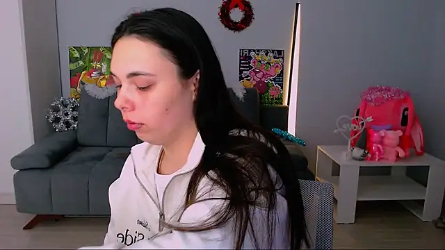 Snapshot of queenofthesense_ chatting on 12.22.25 queenofthesense online show from 12.22.25