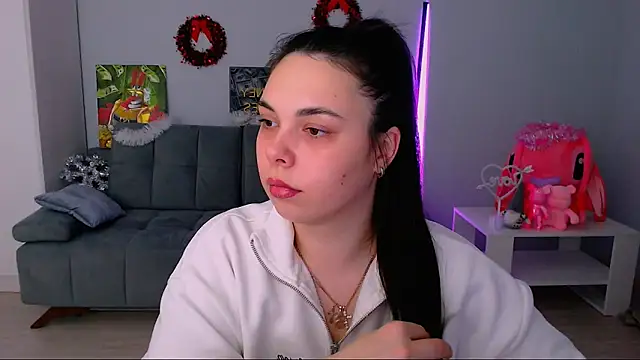 Snapshot of queenofthesense_ chatting on 01.08.26 queenofthesense online show from 01.08.26