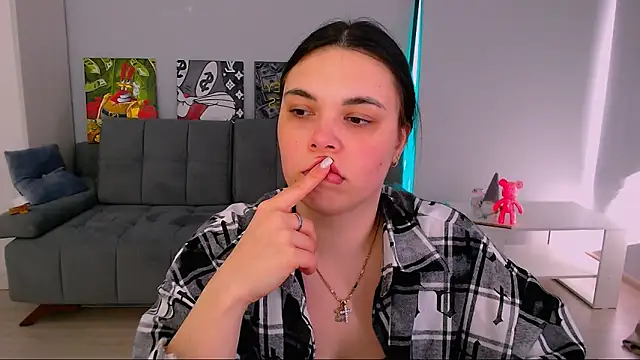 Snapshot of queenofthesense_ chatting on 02.18.26 queenofthesense online show from 02.18.26