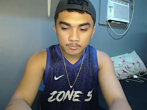 pinoyAdrianneXXX online show from 12.21.25