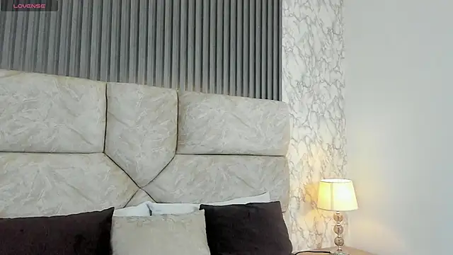 leilapons online show from 10.18.25