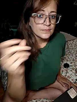 Snapshot of goddessdelphia chatting on 04.08.26 goddessdelphia online show from 04.08.26