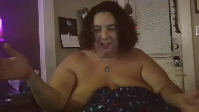 lil-gemini-hippy online show from 12.04.25