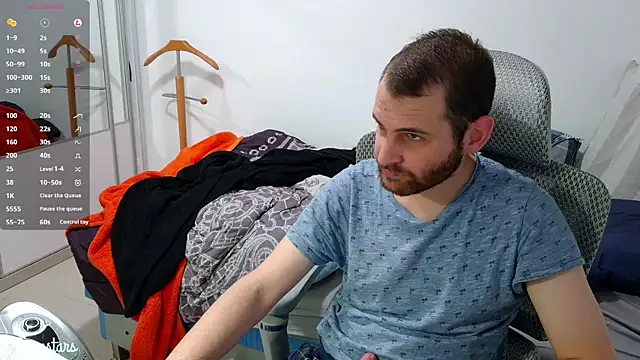 Snapshot of raynstars chatting on 12.20.25 raynstars online show from 12.20.25