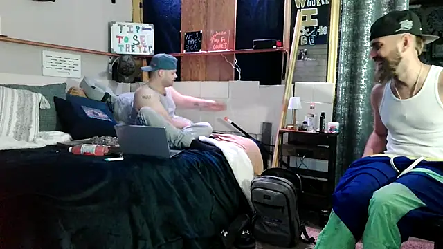 Snapshot of Xstumpy chatting on 04.27.26 Xstumpy online show from 04.27.26