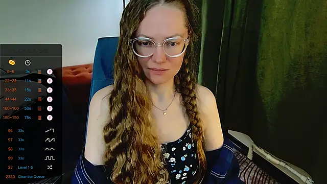Snapshot of _Goldilocks_ chatting on 09.21.25  Goldilocks  online show from 09.21.25