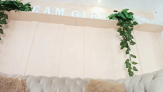 Snapshot of lorena_rubio chatting on 11.17.25 lorena rubio online show from 11.17.25