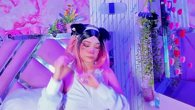 Akane Hikari  online show from 04.10.26