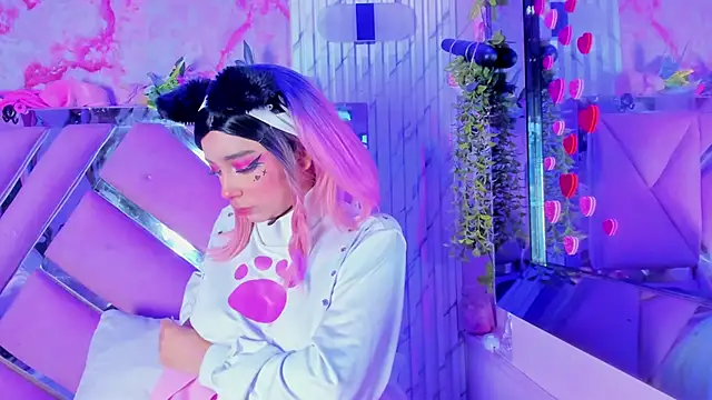 Akane Hikari  online show from 04.20.26