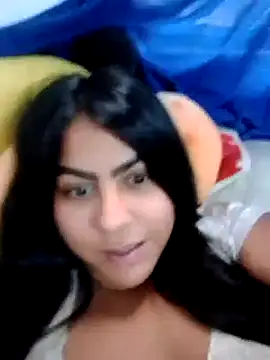 Snapshot of candytyler_ chatting on 10.17.25 candytyler online show from 10.17.25