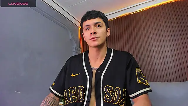 Leo santoro online show from 12.15.25