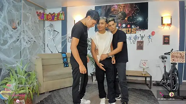 Snapshot of Bisexlifehot__ chatting on 10.26.25 Bisexlifehot online show from 10.26.25