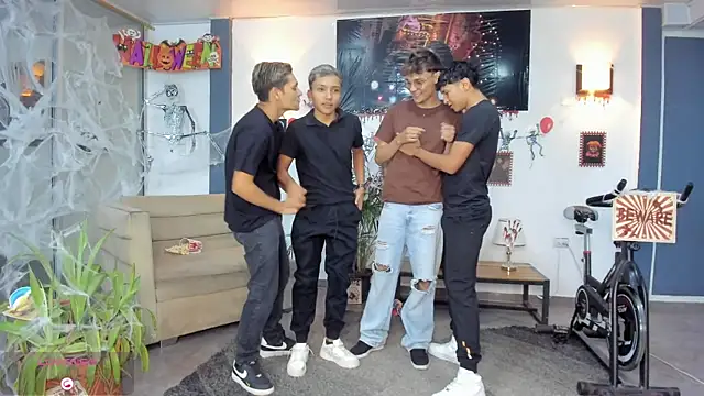 Snapshot of Bisexlifehot__ chatting on 10.28.25 Bisexlifehot online show from 10.28.25