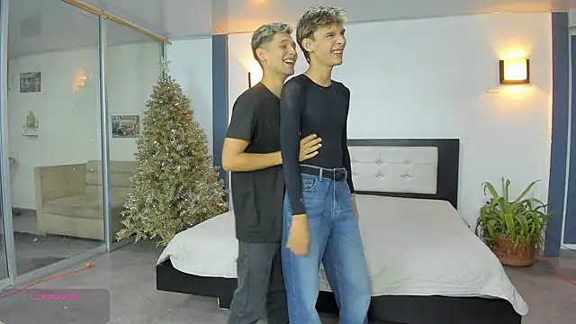 Snapshot of Bisexlifehot__ chatting on 11.30.25 Bisexlifehot online show from 11.30.25