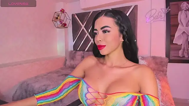 Snapshot of pocahontasweetss03 chatting on 09.14.25 pocahontasweetss03 online show from 09.14.25