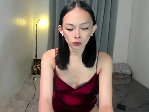 Mysterious tgirl online show from 04.19.26