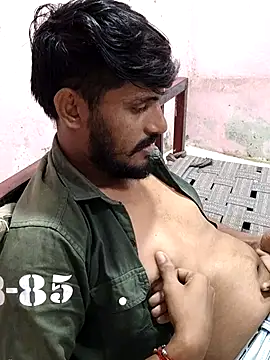 Snapshot of krishjaat43 chatting on 09.24.25 krishjaat43 online show from 09.24.25