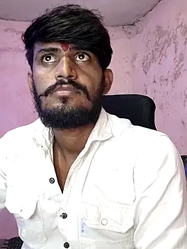 Snapshot of krishjaat43 chatting on 09.30.25 krishjaat43 online show from 09.30.25