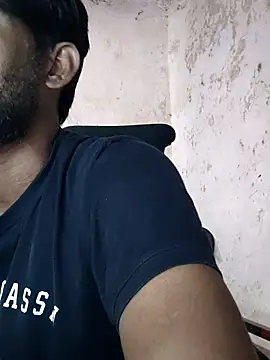 Snapshot of krishjaat43 chatting on 10.03.25 krishjaat43 online show from 10.03.25