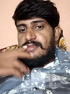 Snapshot of krishjaat43 chatting on 10.05.25 krishjaat43 online show from 10.05.25