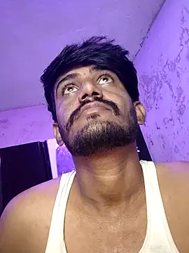 Snapshot of krishjaat43 chatting on 10.18.25 krishjaat43 online show from 10.18.25