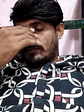 Snapshot of krishjaat43 chatting on 10.25.25 krishjaat43 online show from 10.25.25