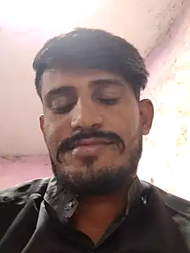 Snapshot of krishjaat43 chatting on 11.12.25 krishjaat43 online show from 11.12.25