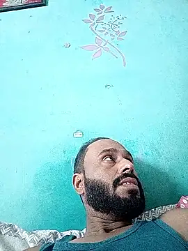 Snapshot of amitkumarkangra chatting on 09.13.25 amitkumarkangra online show from 09.13.25