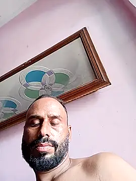 Snapshot of amitkumarkangra chatting on 09.20.25 amitkumarkangra online show from 09.20.25