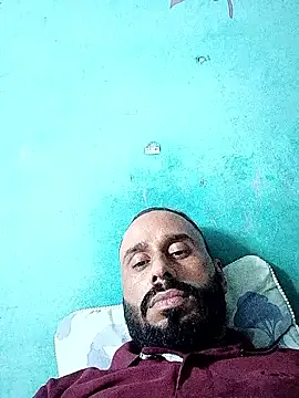 Snapshot of amitkumarkangra chatting on 09.22.25 amitkumarkangra online show from 09.22.25