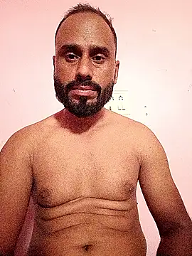 Snapshot of amitkumarkangra chatting on 10.02.25 amitkumarkangra online show from 10.02.25